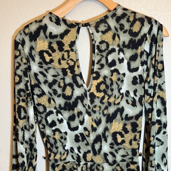 Leopard Animal Print Slit Sleeves Jumpsuit Romper - Picture 8 of 12